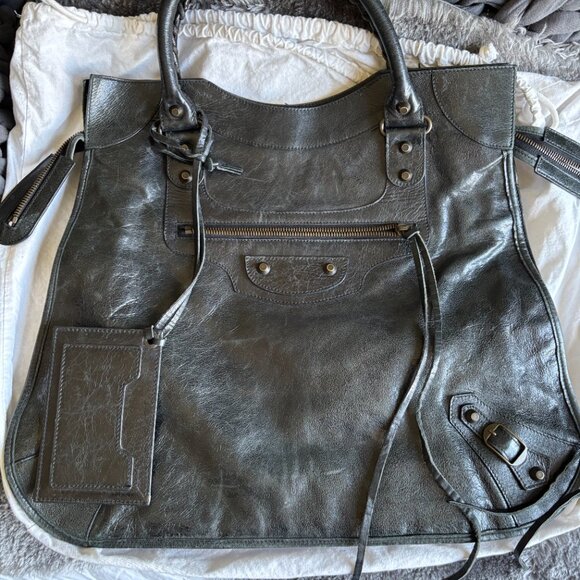 Balenciaga Chevre Leather Motorcycle Mid Afternoon Tote PRE-Loved - Picture 9 of 13